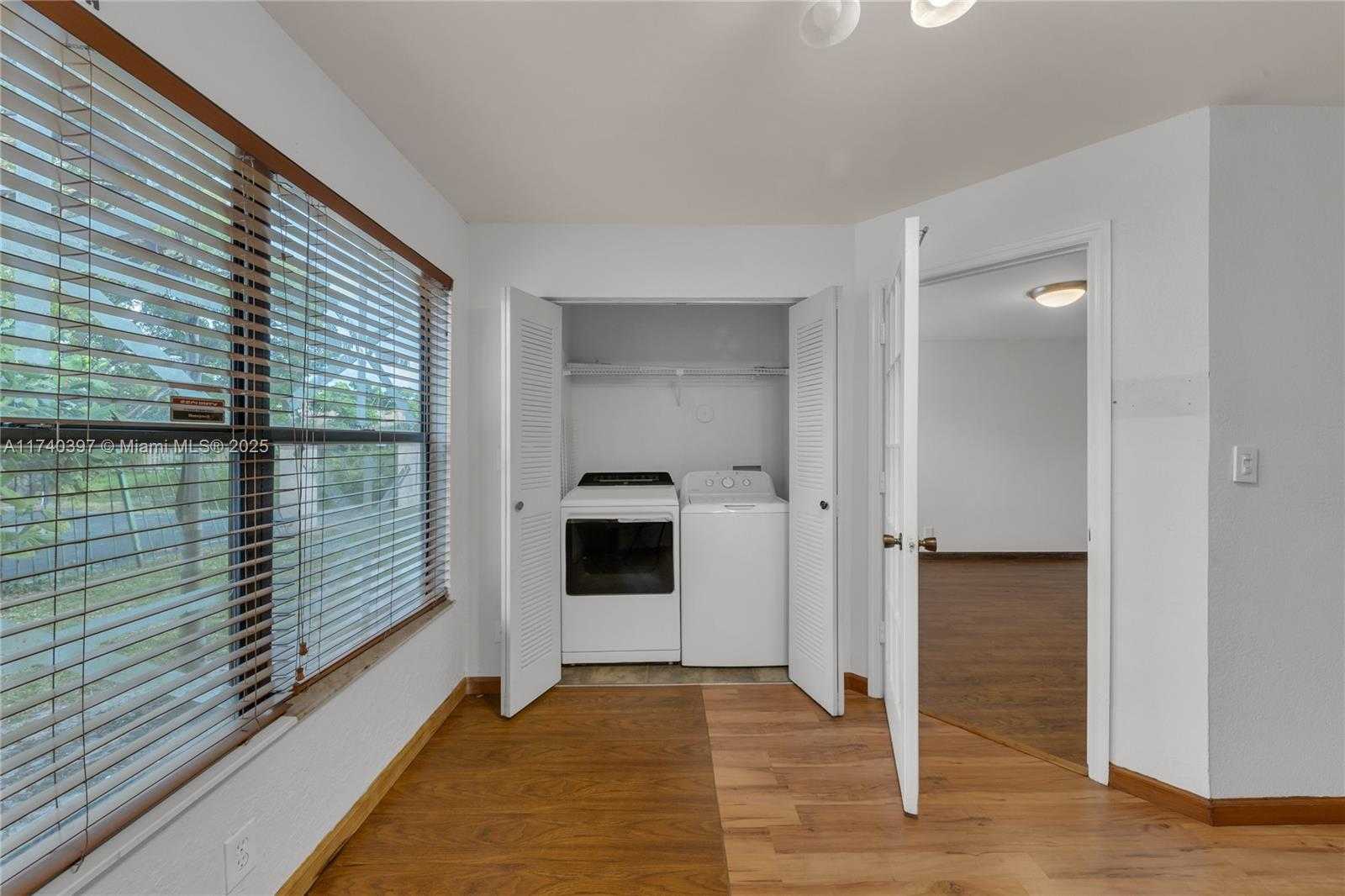 Small Image of 2736 SOUTH UNIVERSITY DR #1103, Davie Number 15