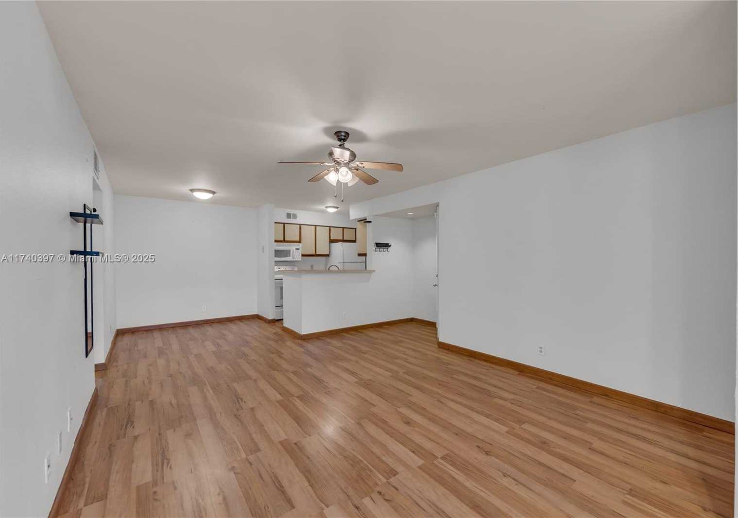 Small Image of 2736 SOUTH UNIVERSITY DR #1103, Davie Number 17