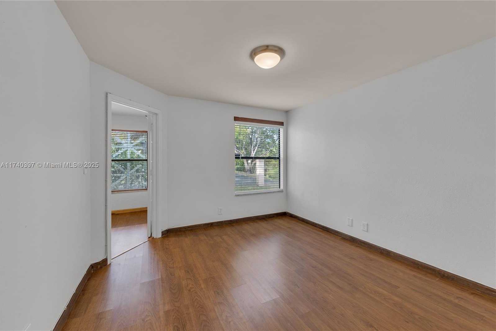 Small Image of 2736 SOUTH UNIVERSITY DR #1103, Davie Number 21