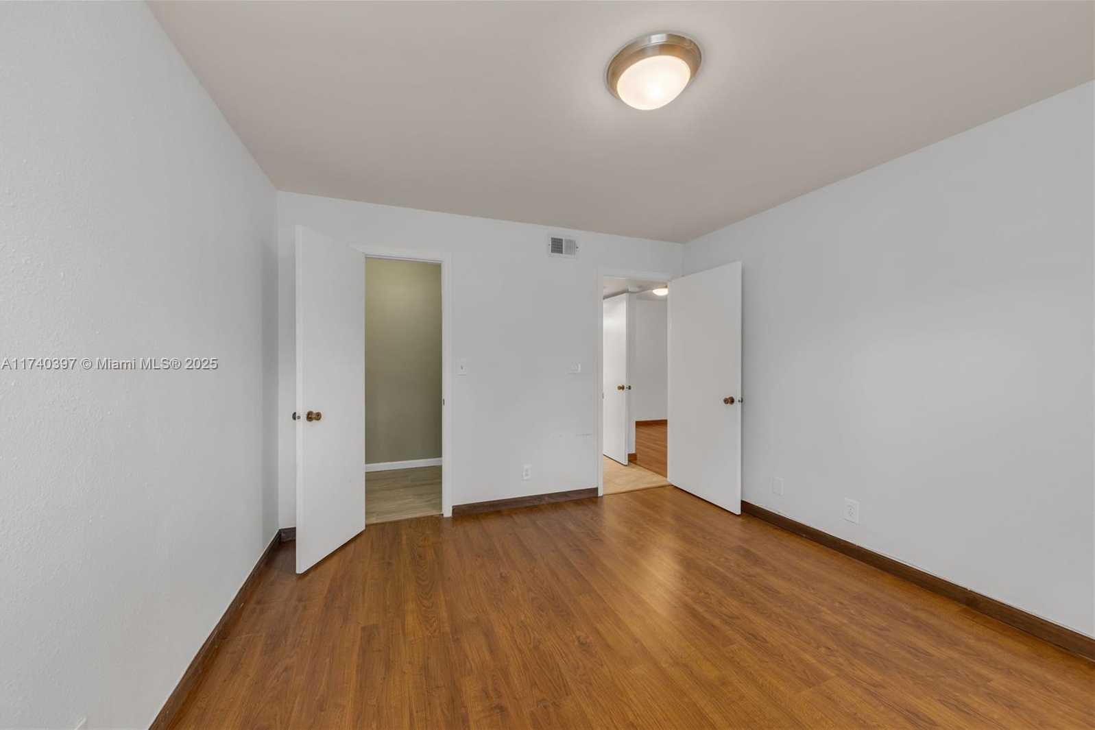 Small Image of 2736 SOUTH UNIVERSITY DR #1103, Davie Number 24