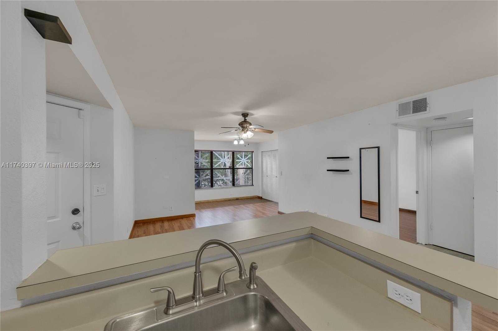 Small Image of 2736 SOUTH UNIVERSITY DR #1103, Davie Number 9