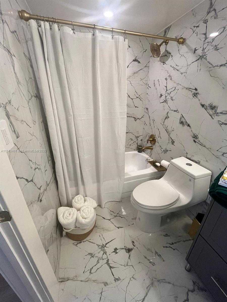 Small Image of 540 BRICKELL KEY DR #728, Miami Number 11