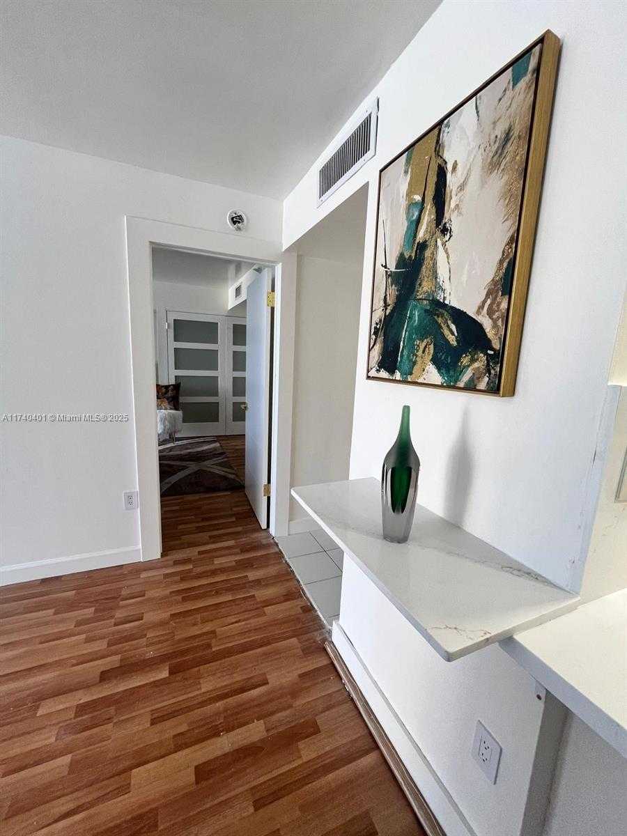 Small Image of 540 BRICKELL KEY DR #728, Miami Number 20