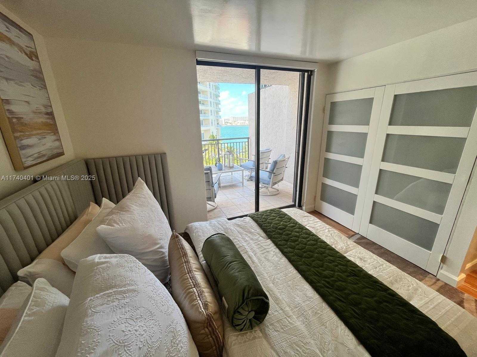 Small Image of 540 BRICKELL KEY DR #728, Miami Number 24