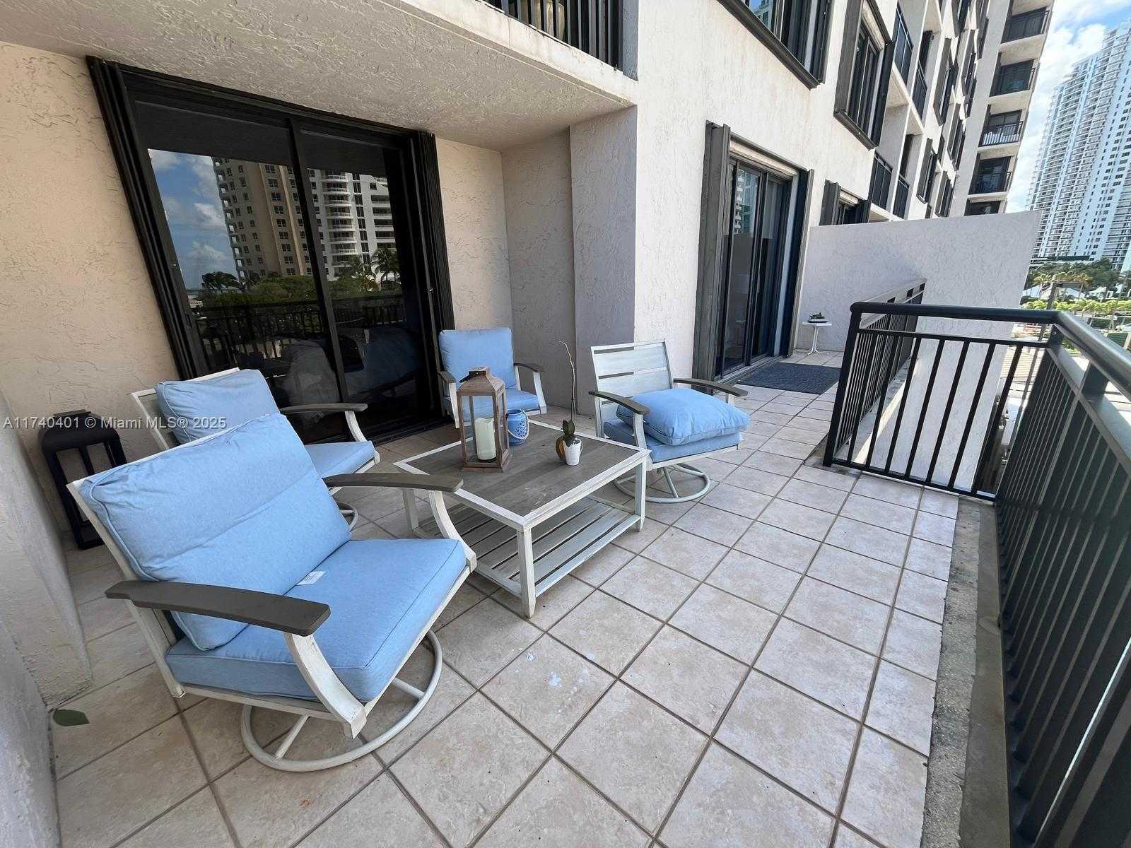 Small Image of 540 BRICKELL KEY DR #728, Miami Number 3
