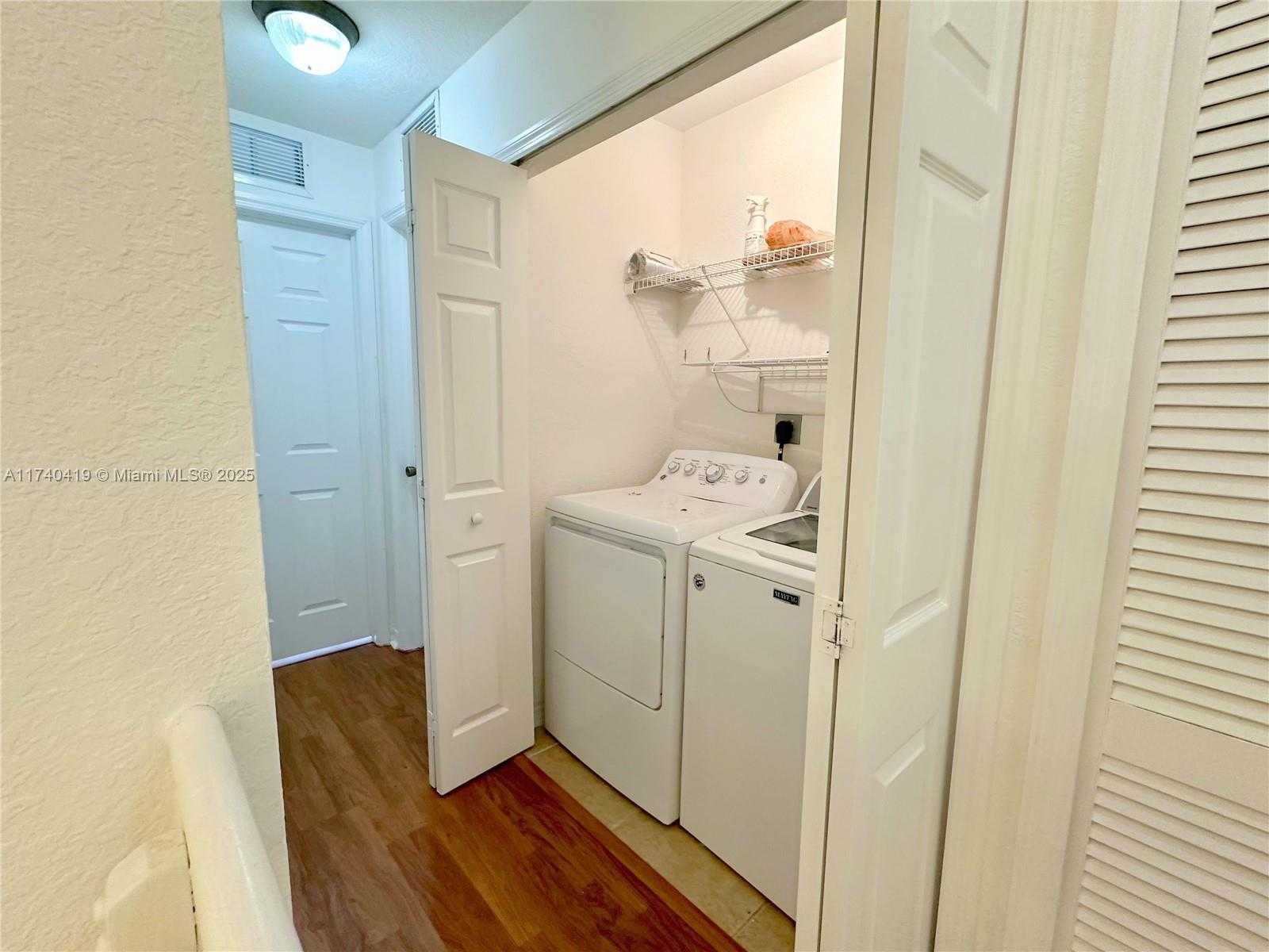 Small Image of 8913 SOUTH WEST 220TH ST, Cutler Bay Number 16