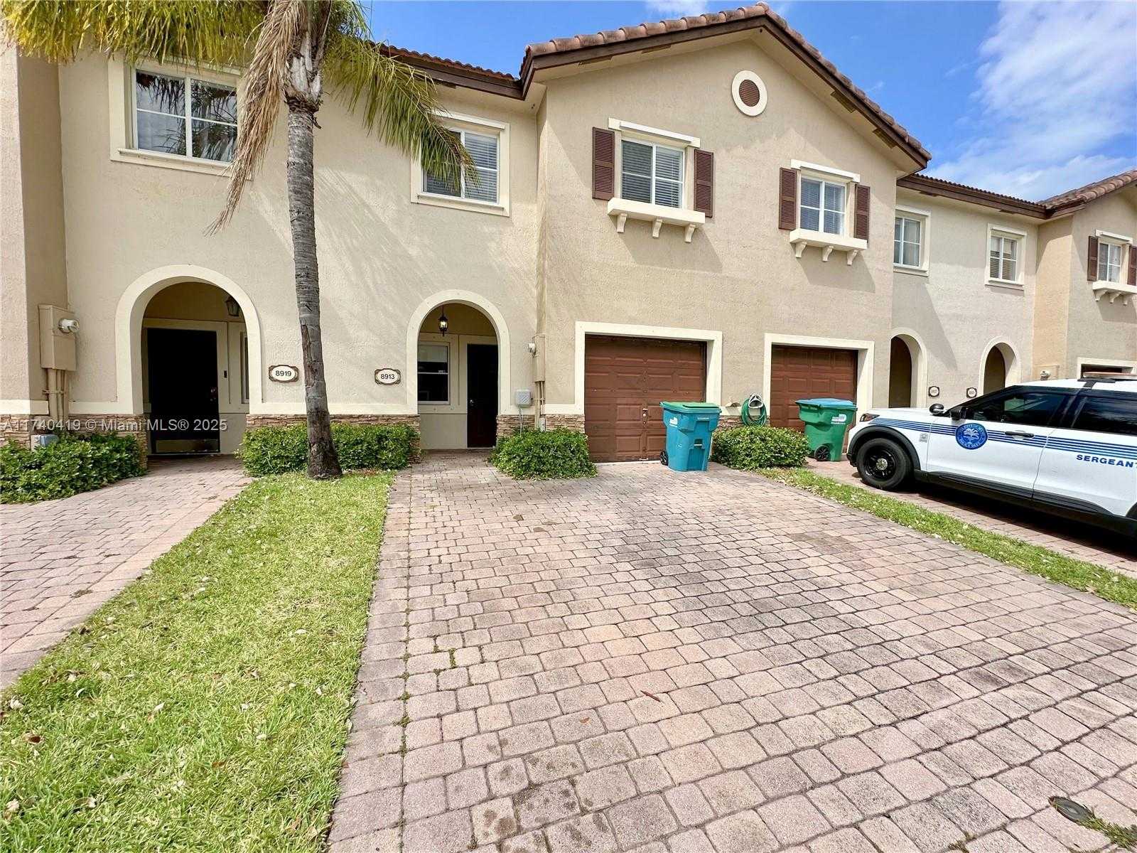 Small Image of 8913 SOUTH WEST 220TH ST, Cutler Bay Number 2