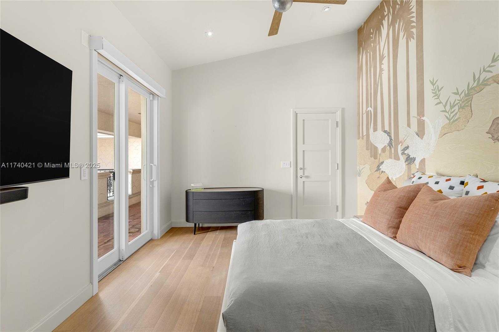 Small Image of 2042 FISHER ISLAND DR #2042, Miami Beach Number 14