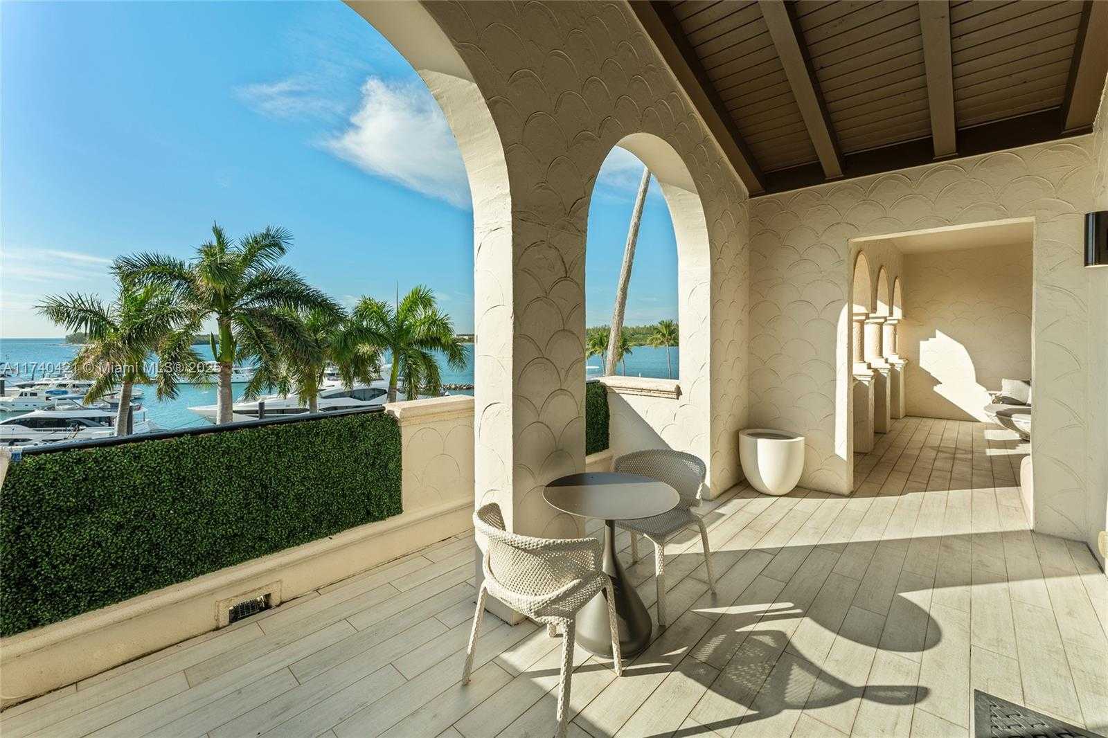 Small Image of 2042 FISHER ISLAND DR #2042, Miami Beach Number 17