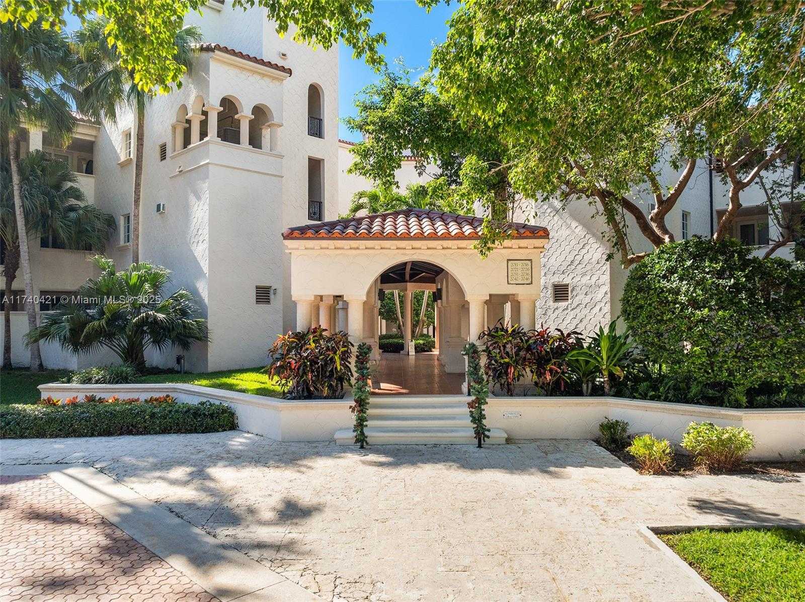 Small Image of 2042 FISHER ISLAND DR #2042, Miami Beach Number 23