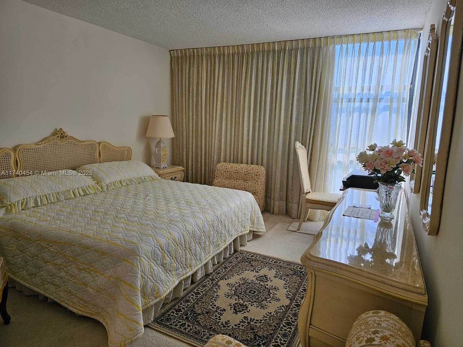 Small Image of 20301 WEST COUNTRY CLUB DR #1425, Aventura Number 7
