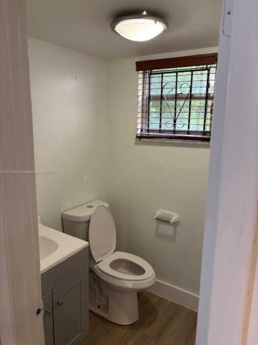 Small Image of 9025 NORTH EAST 4TH AVE RD #9025, Miami Shores Number 11