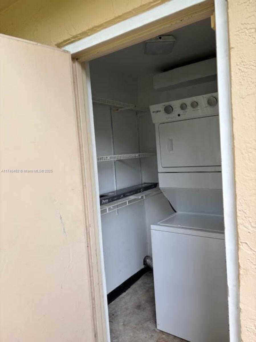 Small Image of 9025 NORTH EAST 4TH AVE RD #9025, Miami Shores Number 12