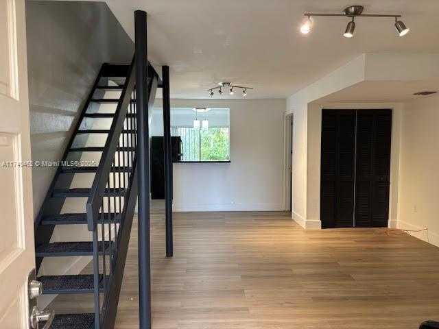 Small Image of 9025 NORTH EAST 4TH AVE RD #9025, Miami Shores Number 8