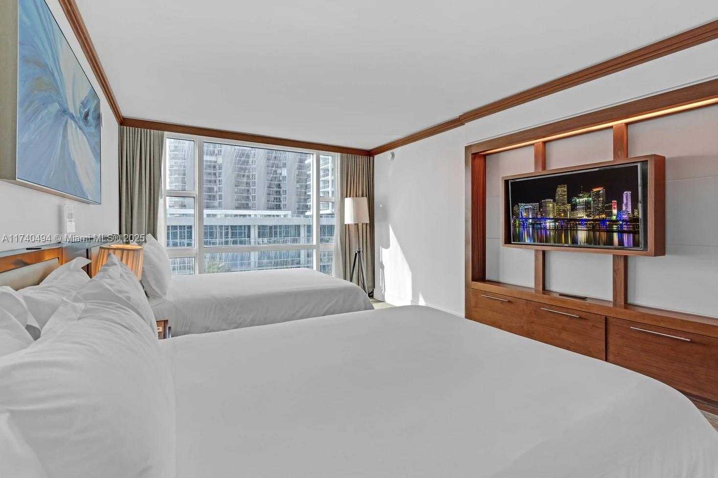 Small Image of 6801 COLLINS AVE #608 (door 616), Miami Beach Number 20