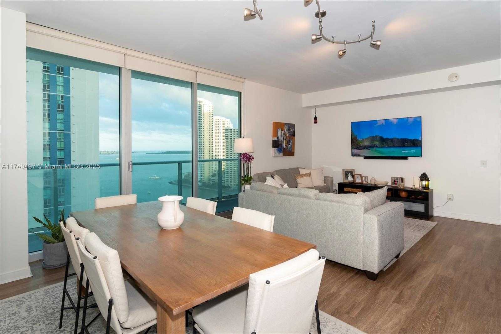 Small Image of 300 SOUTH BISCAYNE BLVD #T-1716, Miami Number 12