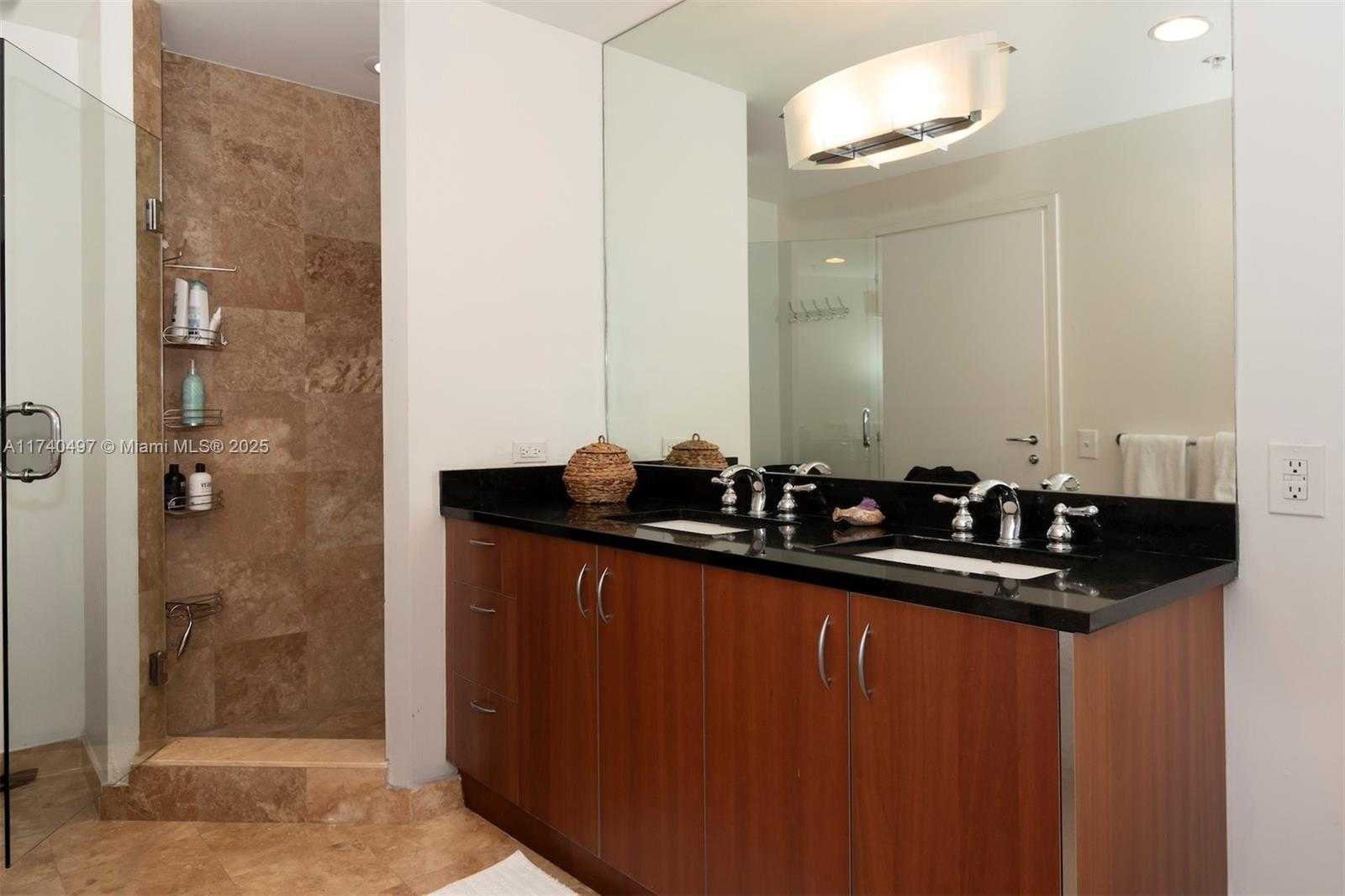 Small Image of 300 SOUTH BISCAYNE BLVD #T-1716, Miami Number 24