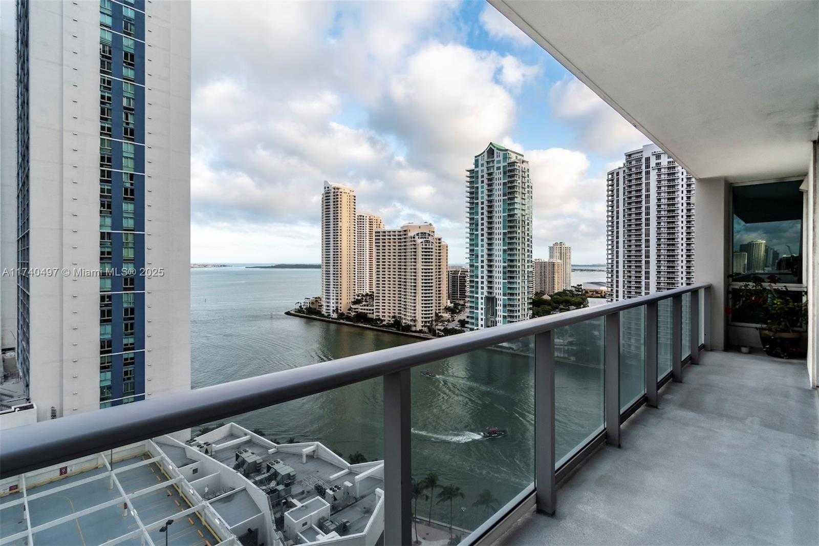Small Image of 300 SOUTH BISCAYNE BLVD #T-1716, Miami Number 3