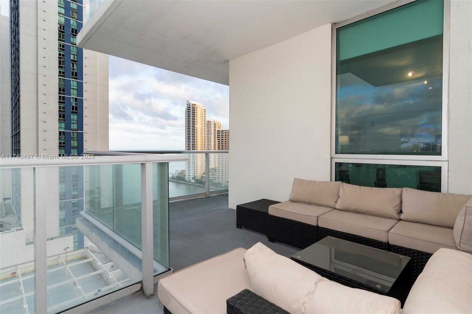 Small Image of 300 SOUTH BISCAYNE BLVD #T-1716, Miami Number 6
