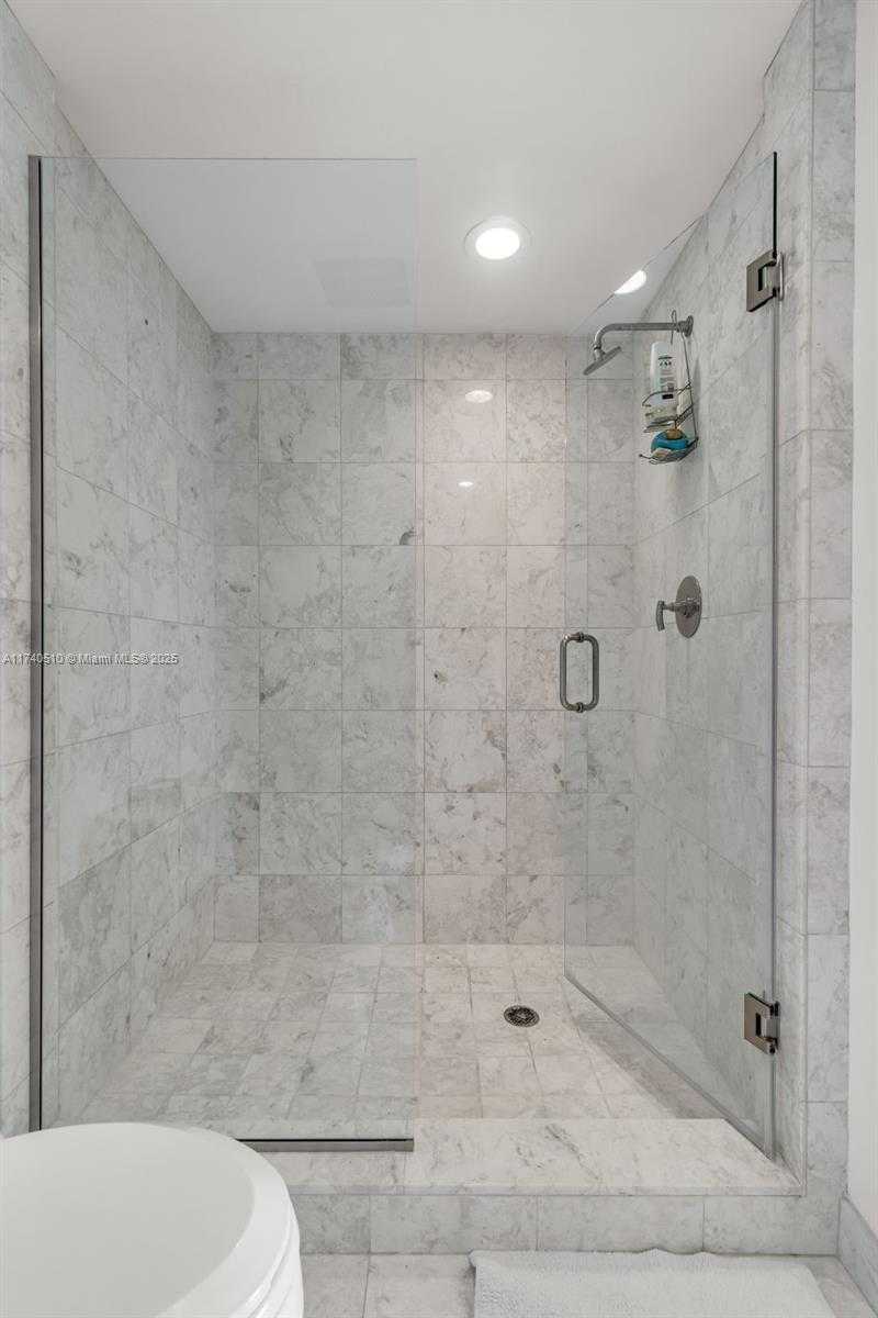 Small Image of 1331 BRICKELL BAY DR #1007, Miami Number 16