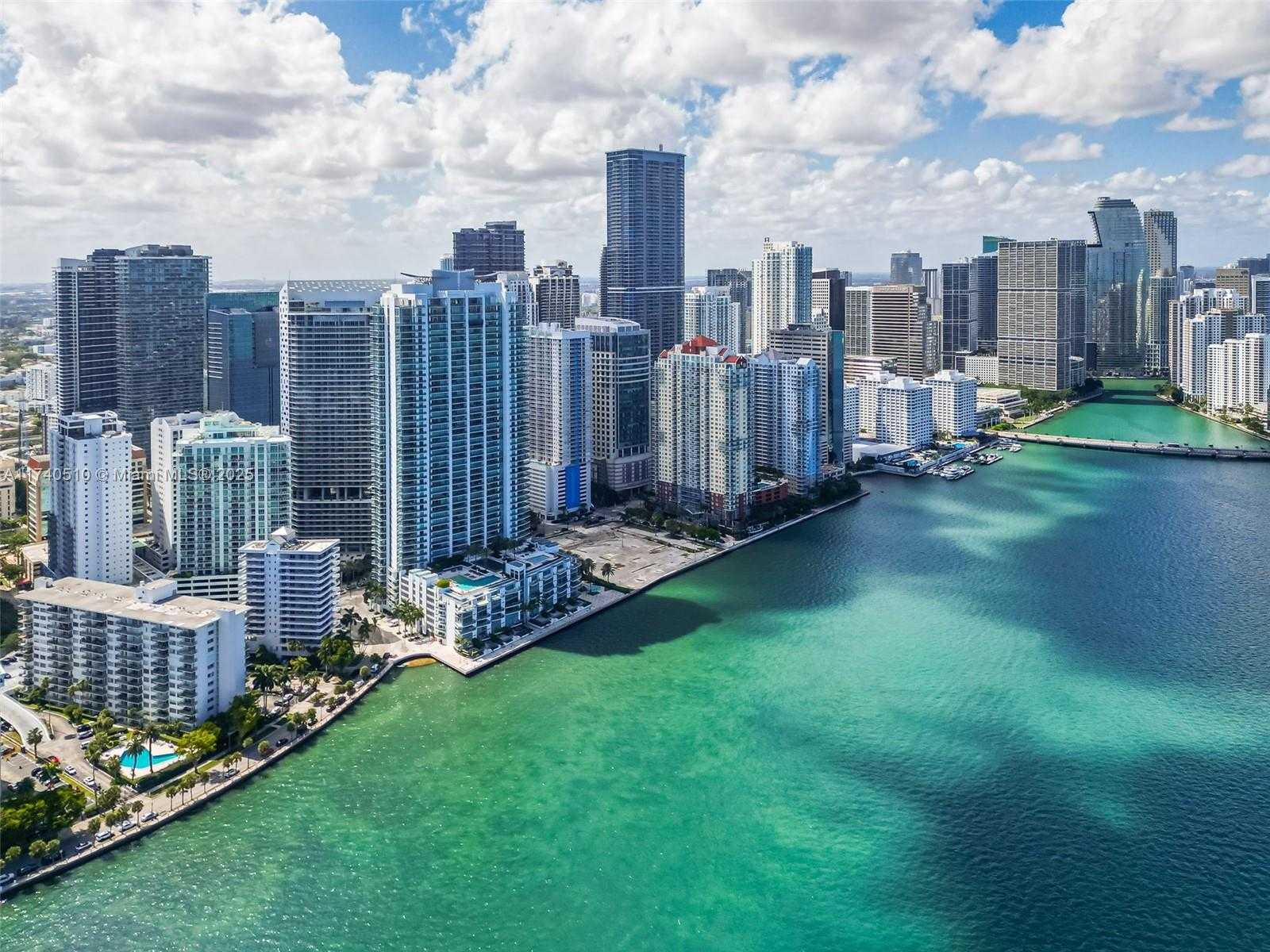 Small Image of 1331 BRICKELL BAY DR #1007, Miami Number 30