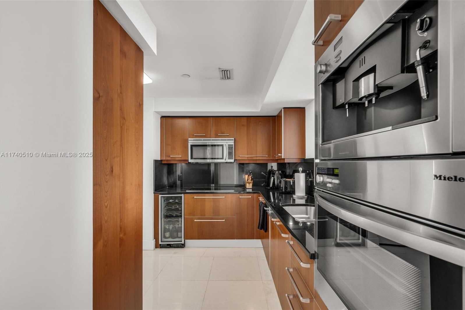 Small Image of 1331 BRICKELL BAY DR #1007, Miami Number 9