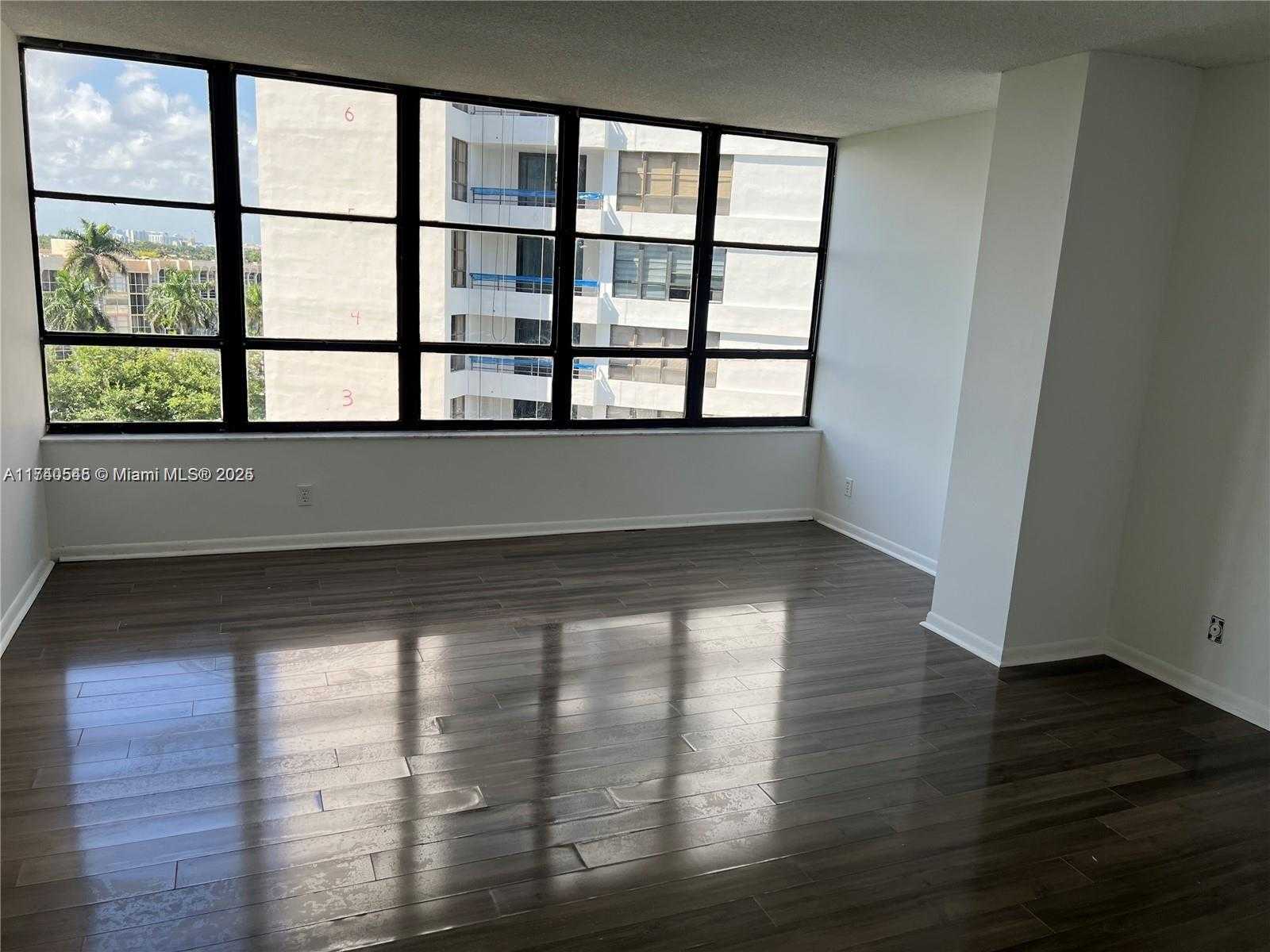 Small Image of 500 THREE ISLAND BLVD #306, Hallandale Beach Number 11