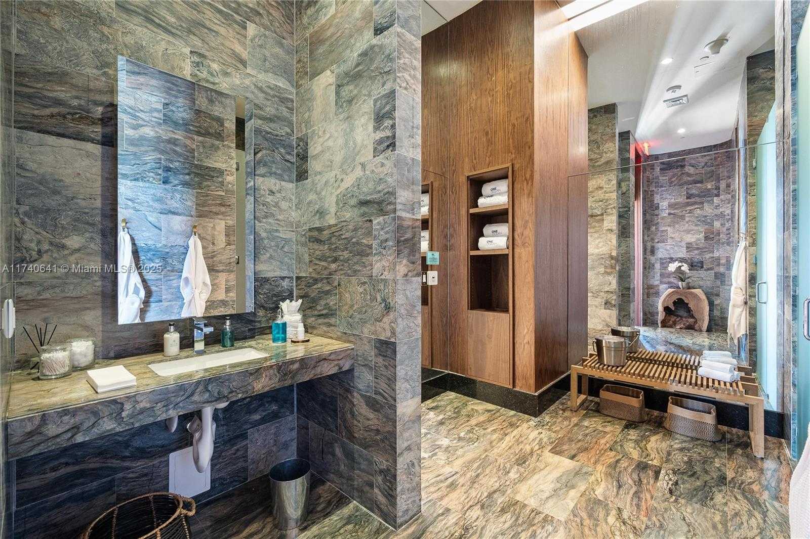 Small Image of 1 COLLINS AVE #304, Miami Beach Number 27