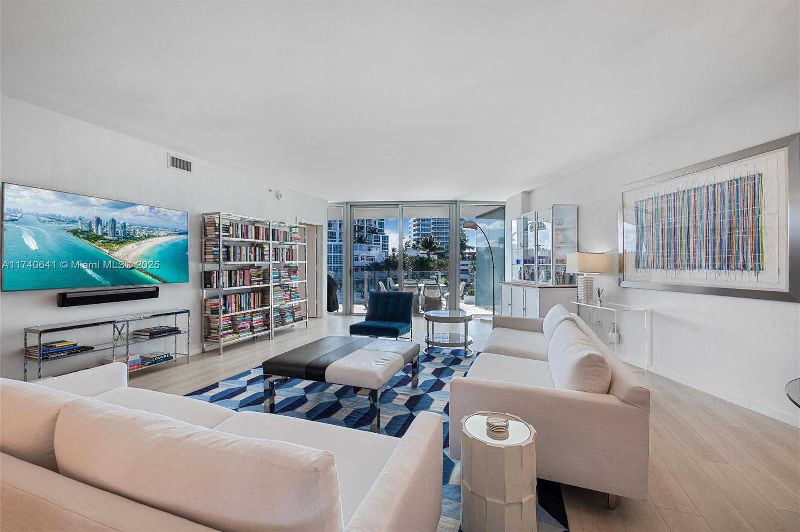 Small Image of 1 COLLINS AVE #304, Miami Beach Number 3