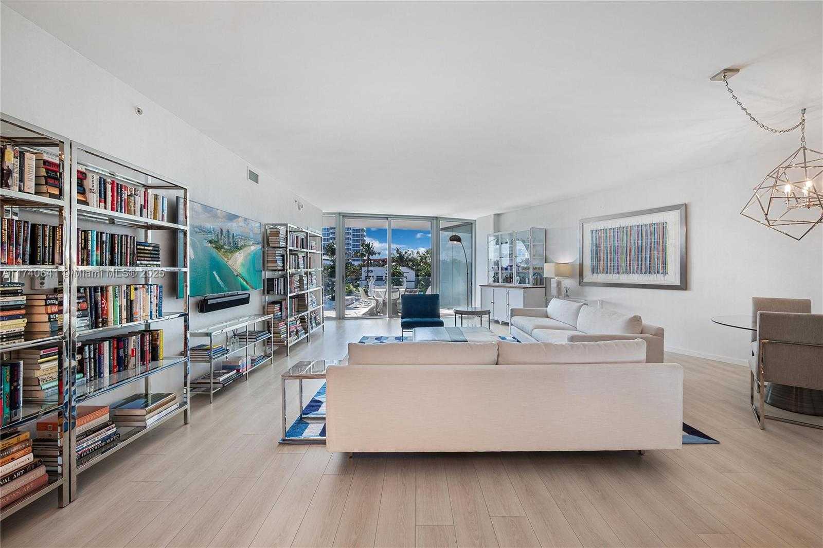 Small Image of 1 COLLINS AVE #304, Miami Beach Number 8