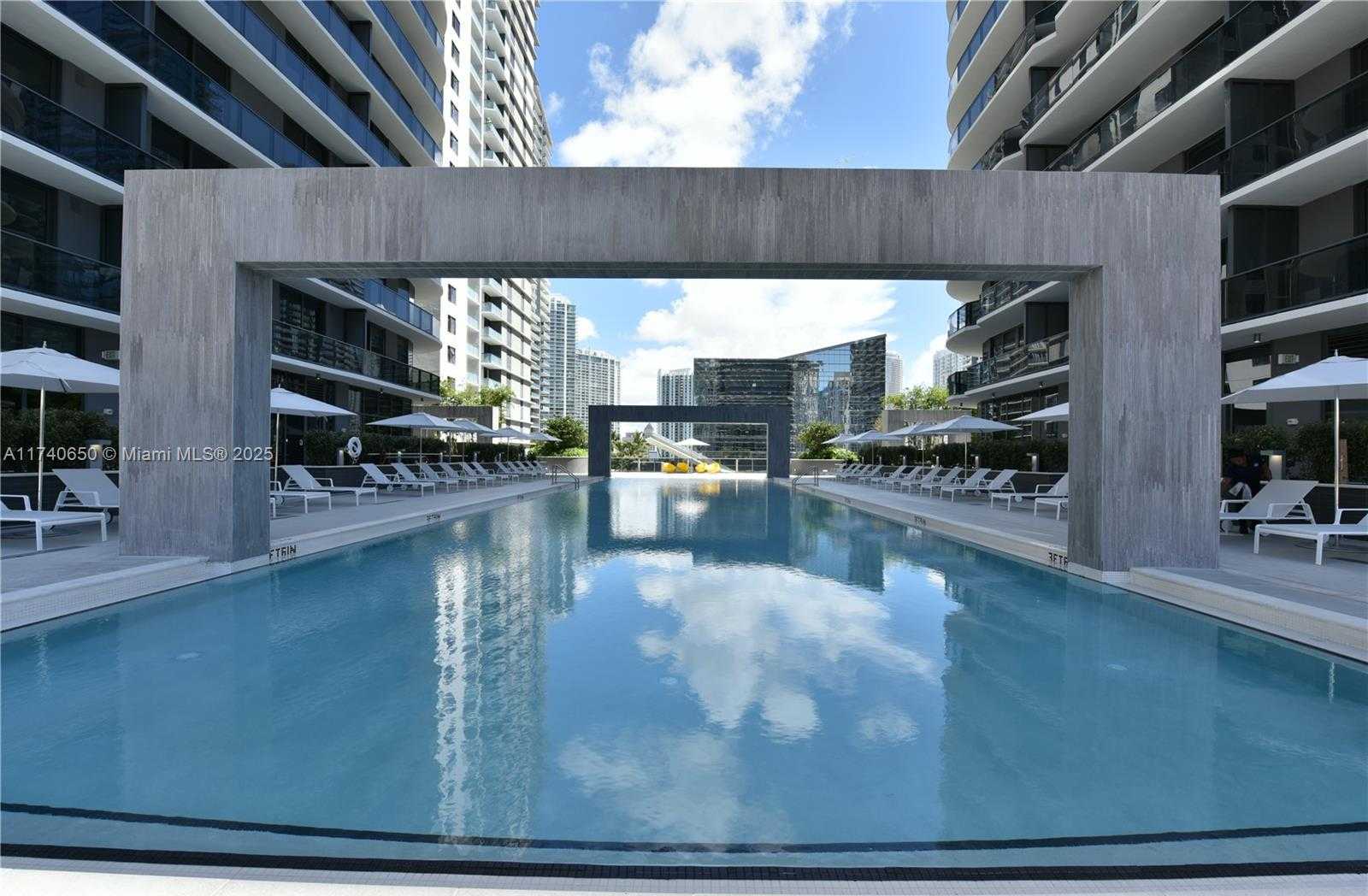 Small Image of 45 SOUTH WEST 9TH ST #2009, Miami Number 29