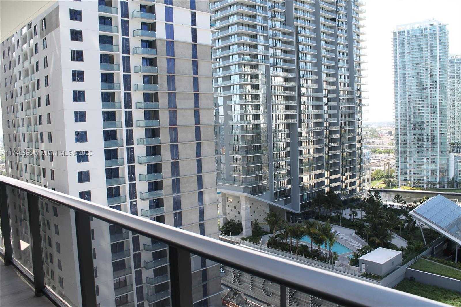 Small Image of 45 SOUTH WEST 9TH ST #2009, Miami Number 47