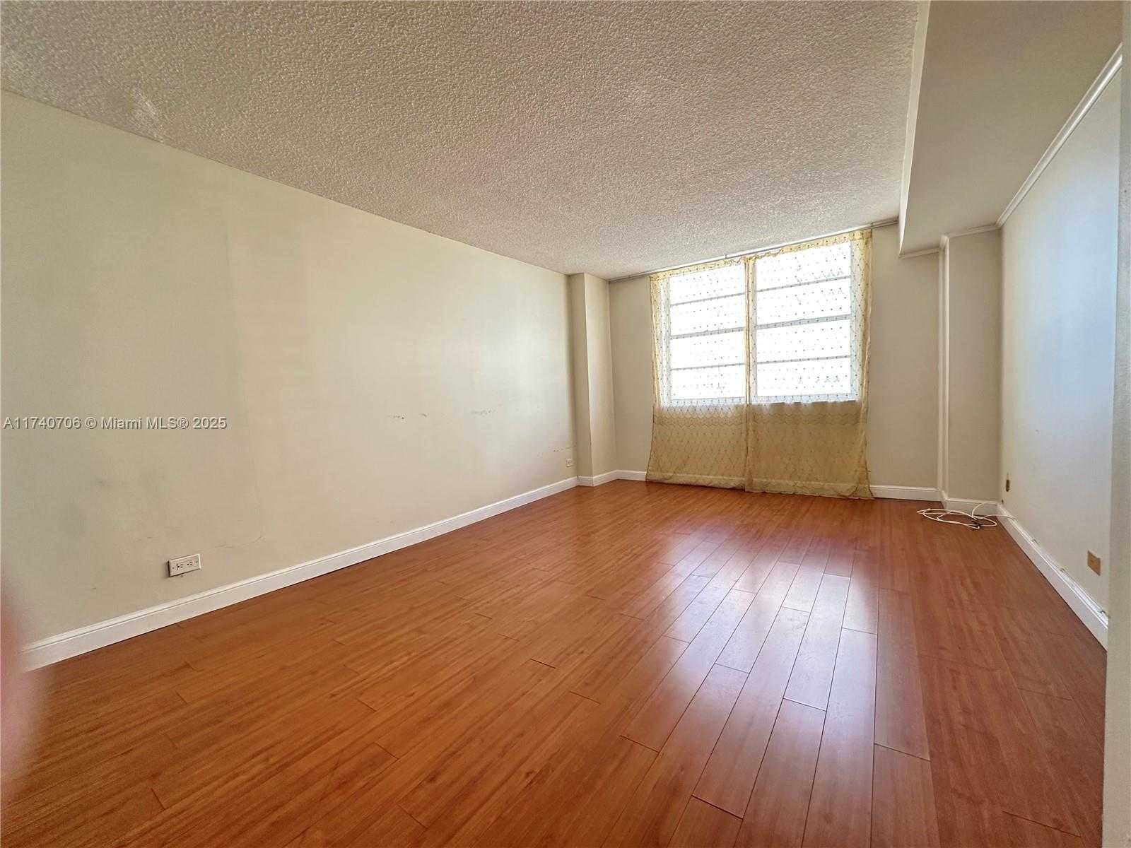 Small Image of 250 174TH ST #709, Sunny Isles Beach Number 13