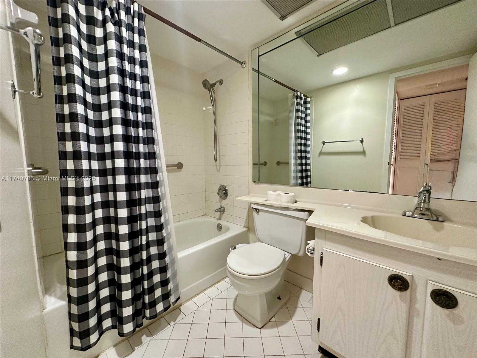 Small Image of 250 174TH ST #709, Sunny Isles Beach Number 16