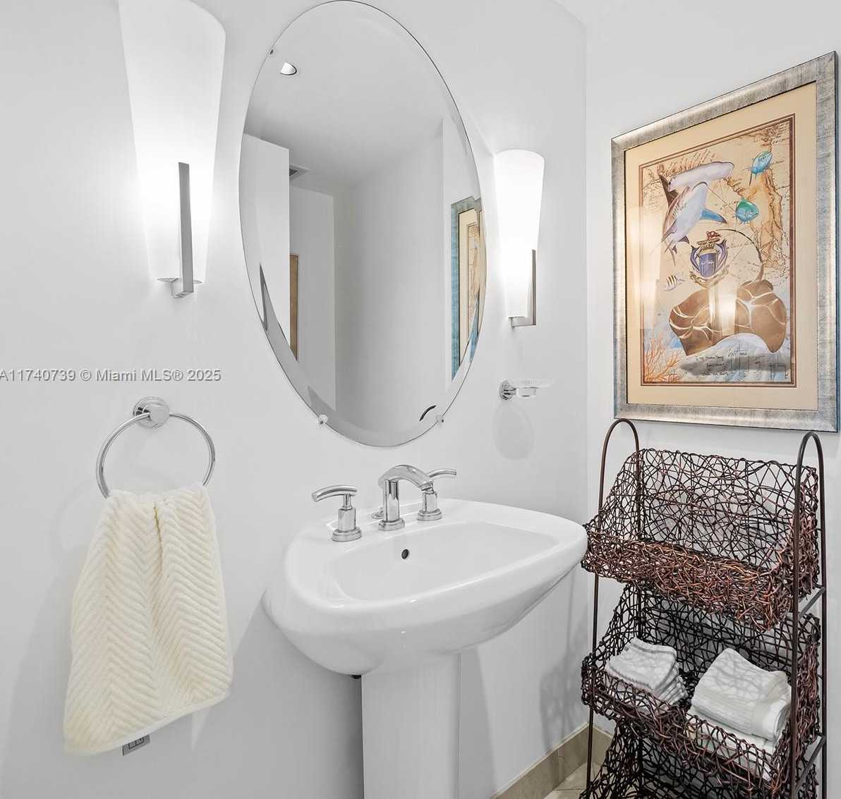 Small Image of 1200 HOLIDAY DR #208, Fort Lauderdale Number 13