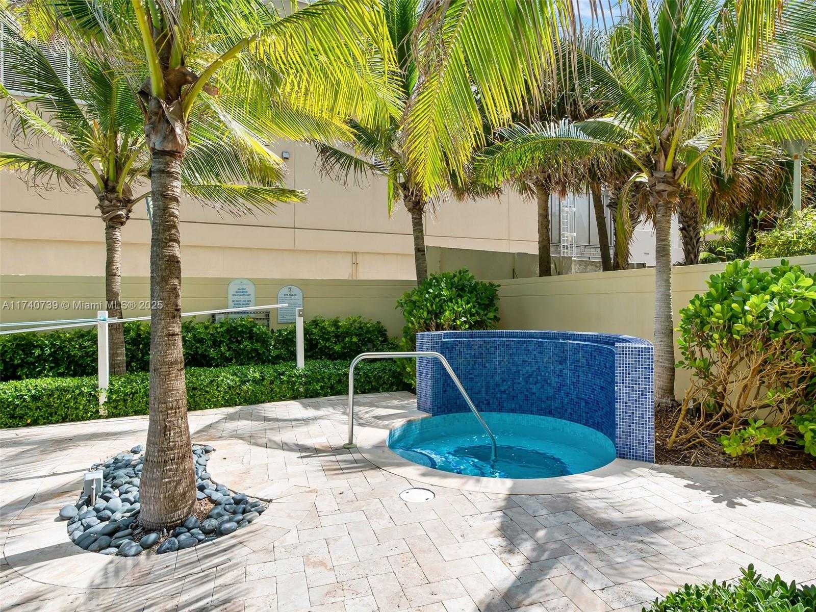 Small Image of 1200 HOLIDAY DR #208, Fort Lauderdale Number 16