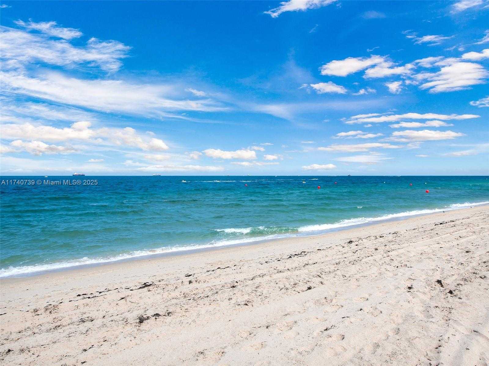 Small Image of 1200 HOLIDAY DR #208, Fort Lauderdale Number 17