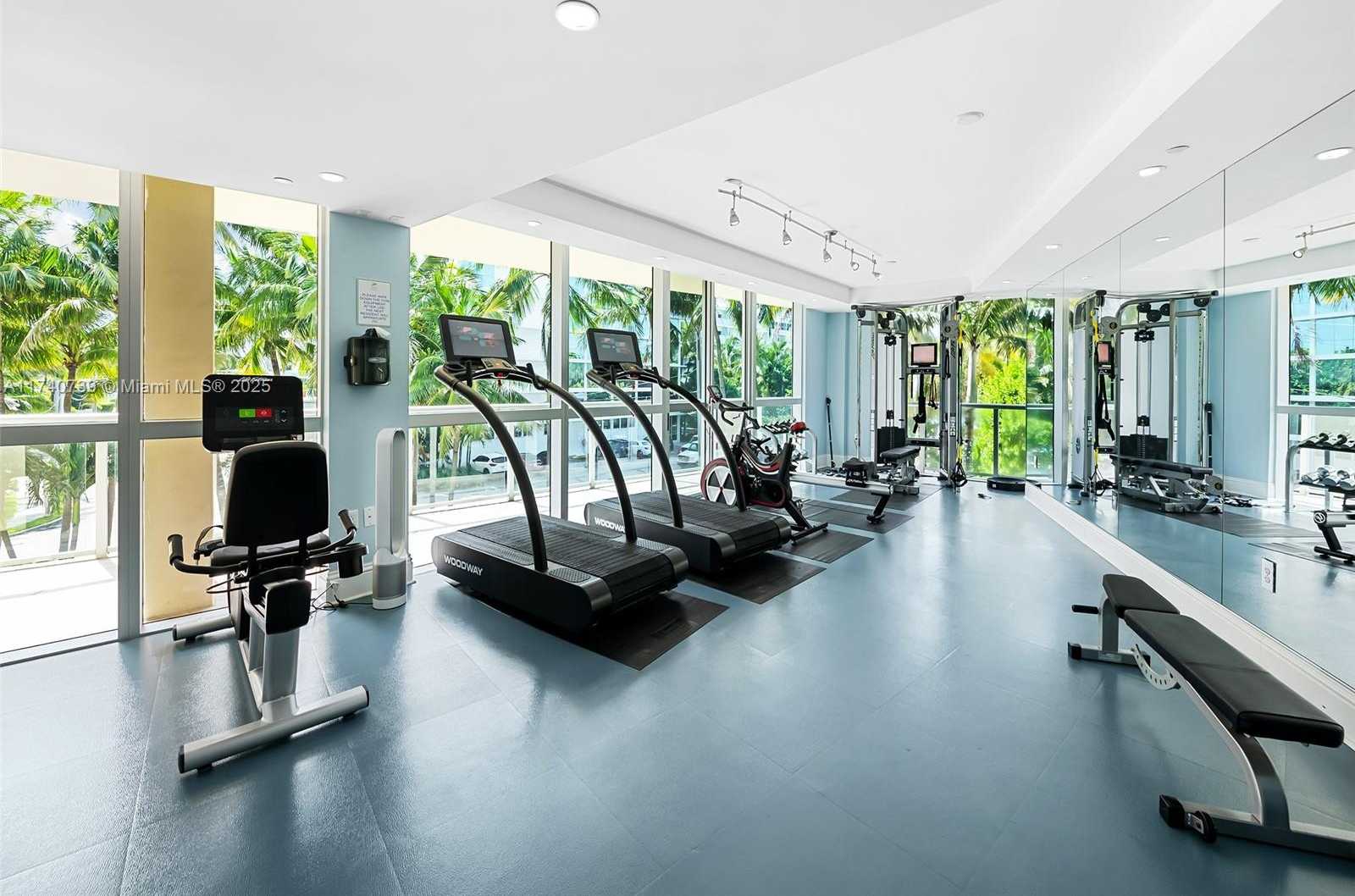 Small Image of 1200 HOLIDAY DR #208, Fort Lauderdale Number 20