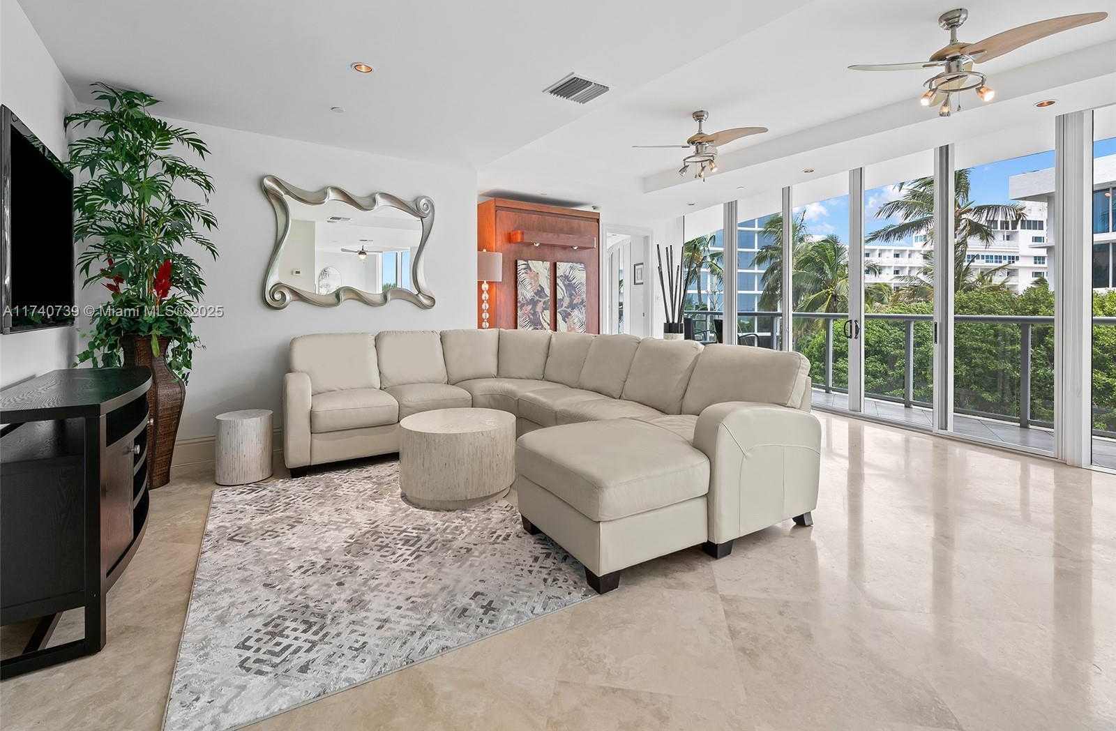 Small Image of 1200 HOLIDAY DR #208, Fort Lauderdale Number 6