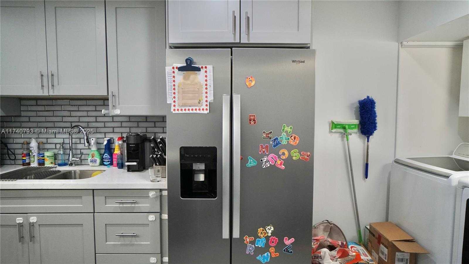 Small Image of 741 EAST COCO PLUM CIR #2, Plantation Number 10