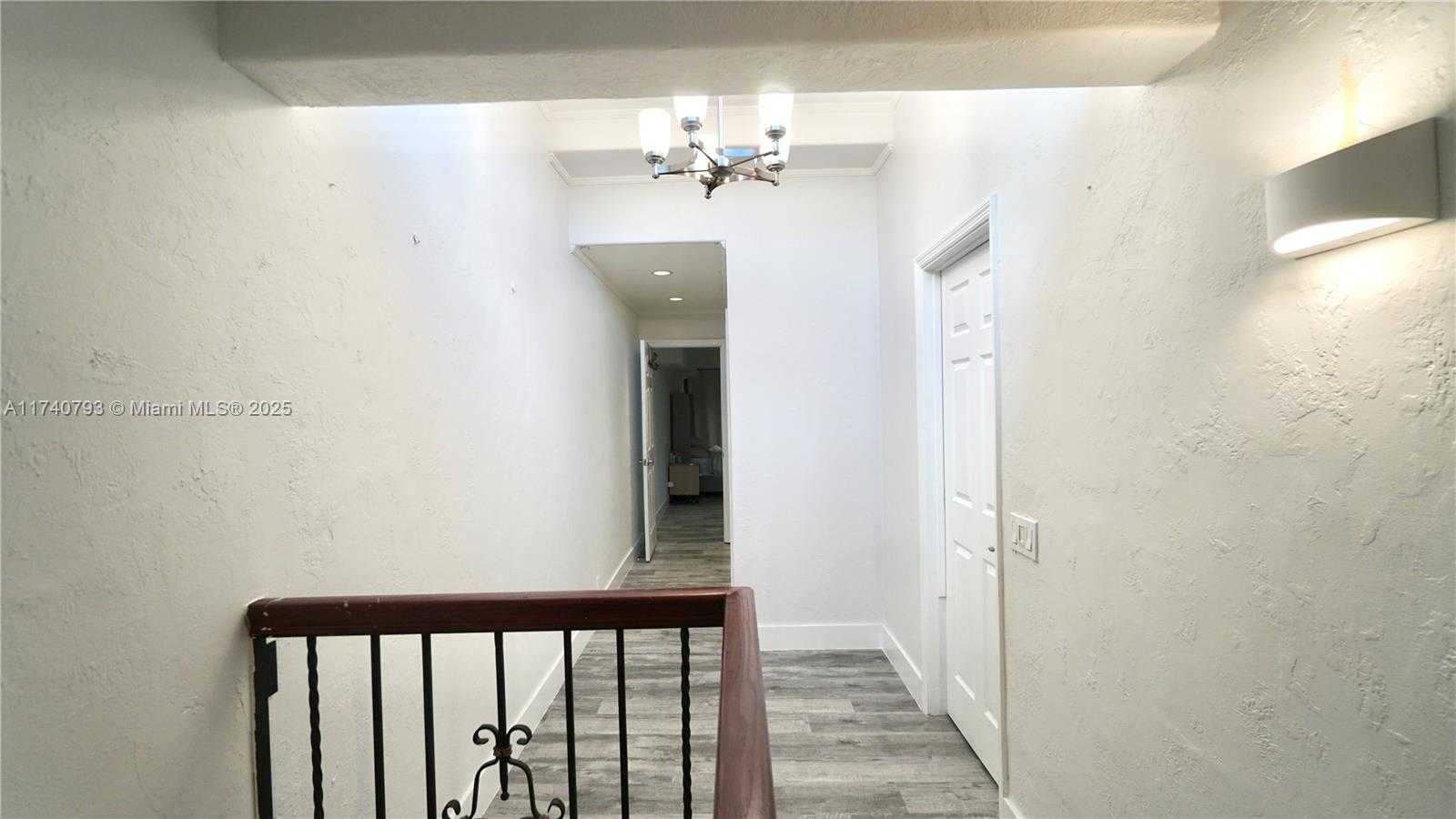 Small Image of 741 EAST COCO PLUM CIR #2, Plantation Number 34