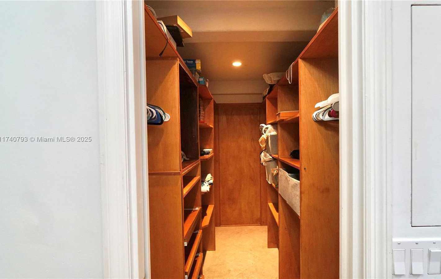 Small Image of 741 EAST COCO PLUM CIR #2, Plantation Number 43
