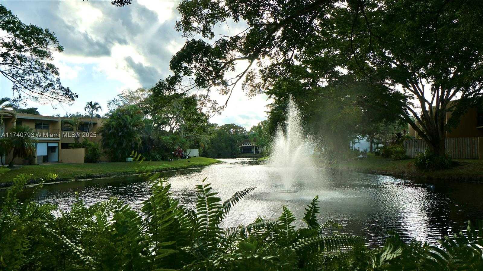 Small Image of 741 EAST COCO PLUM CIR #2, Plantation Number 54