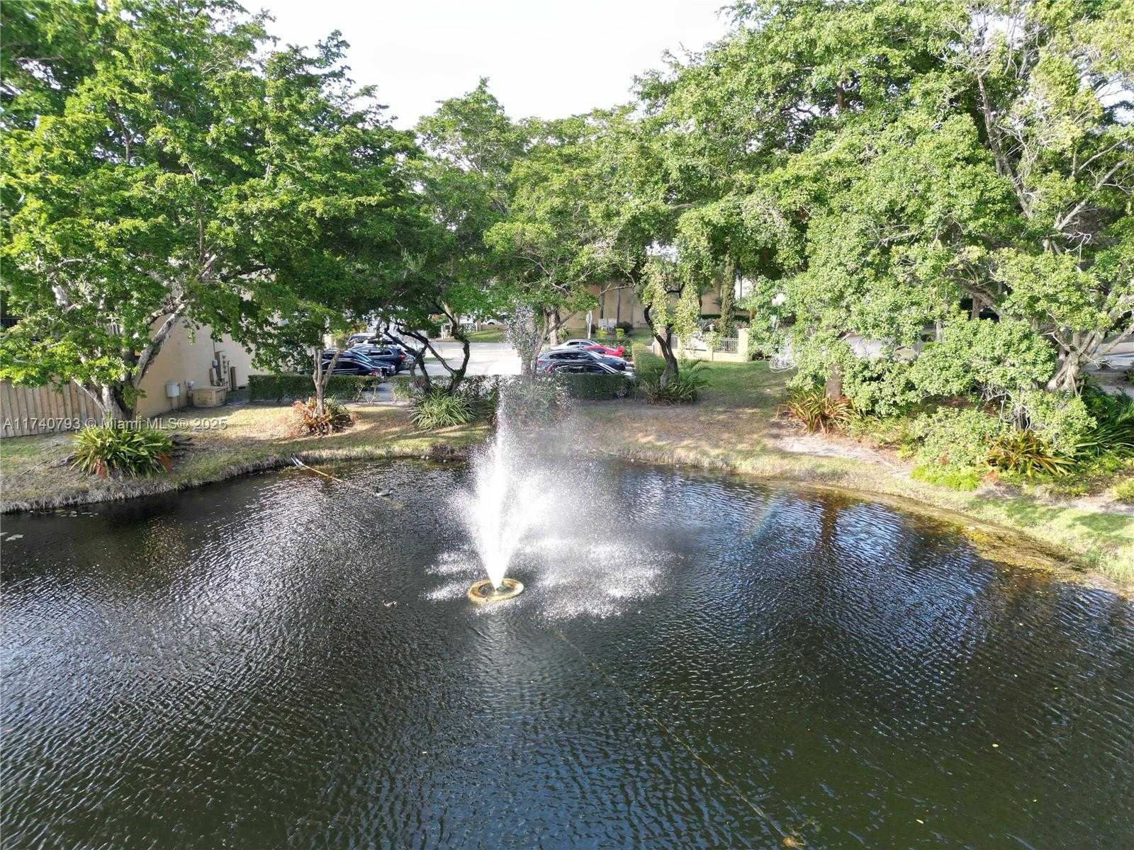 Small Image of 741 EAST COCO PLUM CIR #2, Plantation Number 64