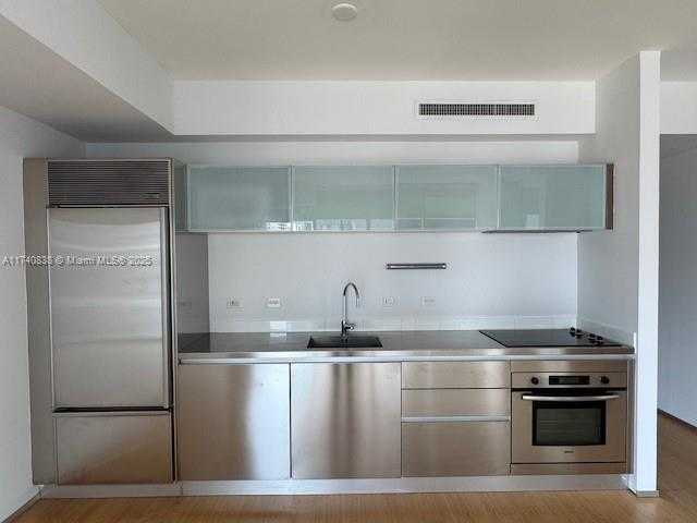 Small Image of 1040 BISCAYNE BLVD #3008, Miami Number 4