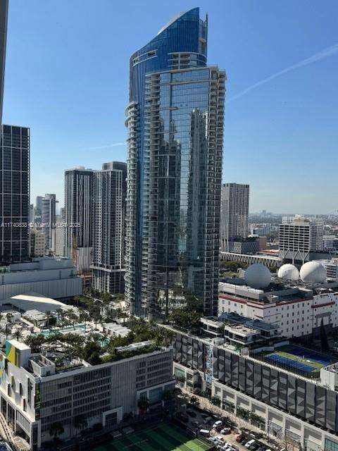 Small Image of 1040 BISCAYNE BLVD #3008, Miami Number 5
