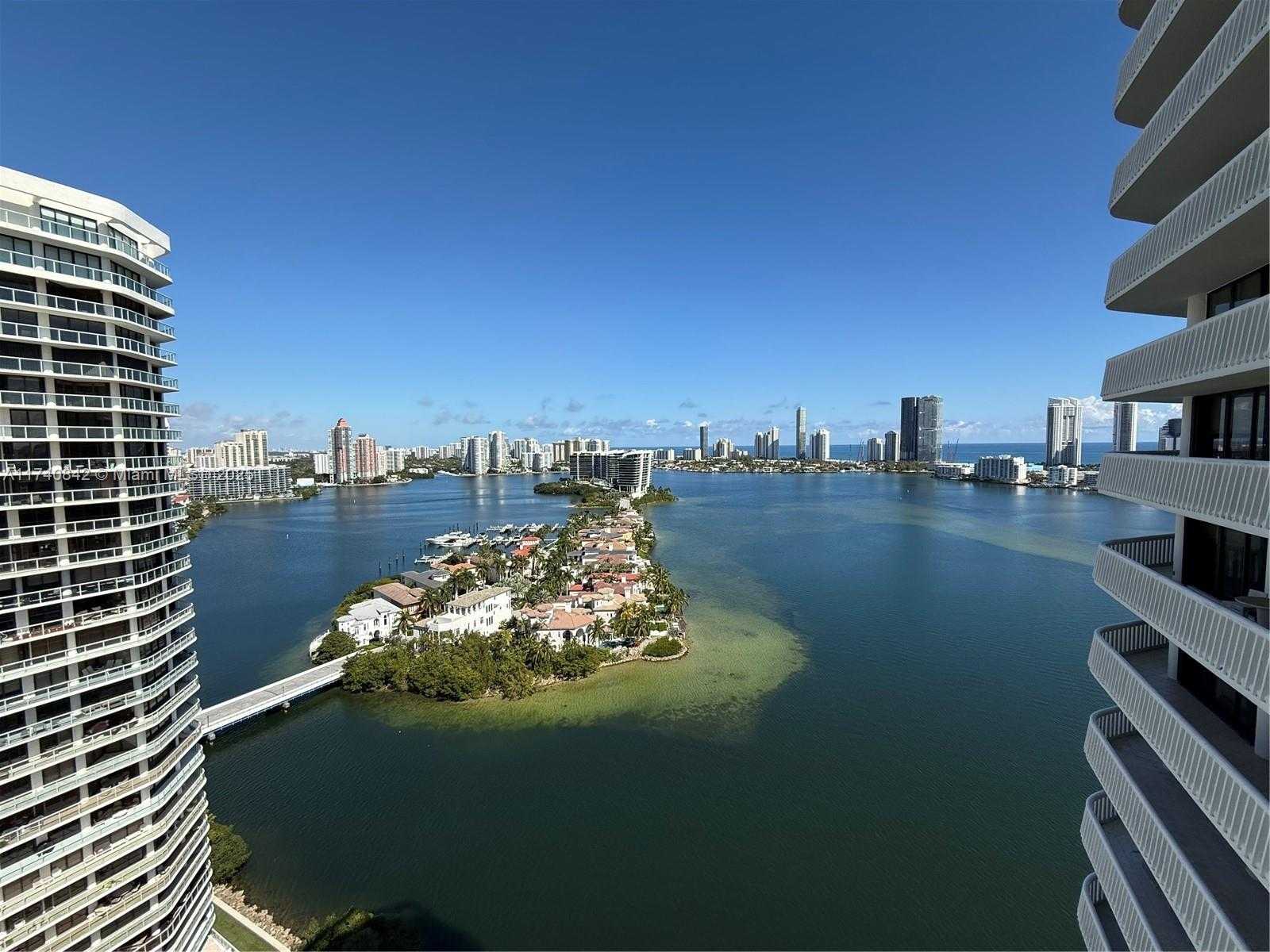 Small Image of 3000 ISLAND BL #2504, Aventura Number 16