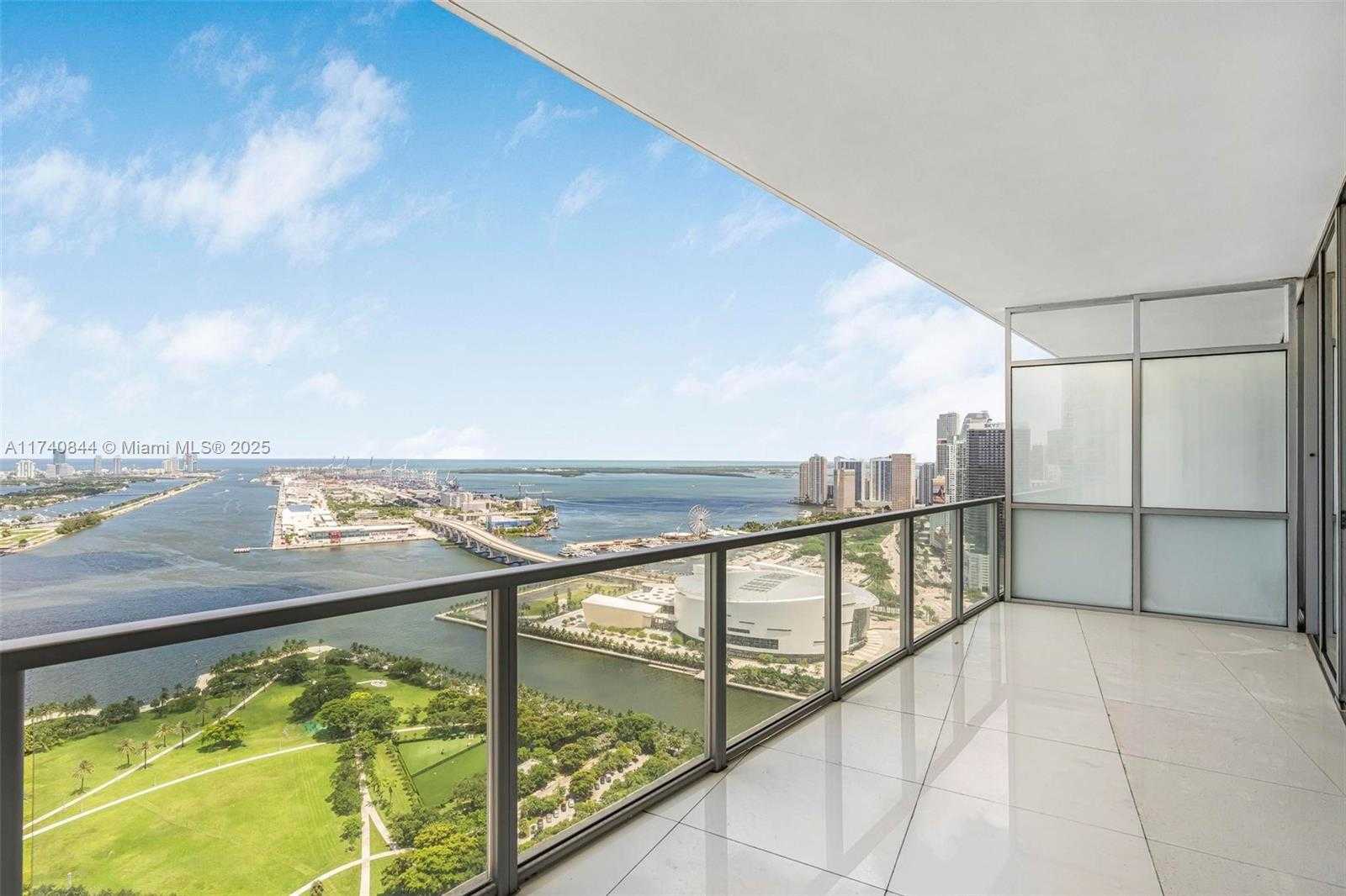 Small Image of 1100 BISCAYNE BLVD #4404, Miami Number 30