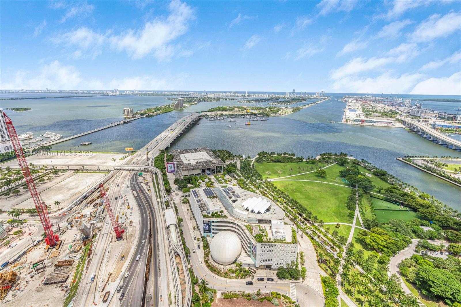 Small Image of 1100 BISCAYNE BLVD #4404, Miami Number 31