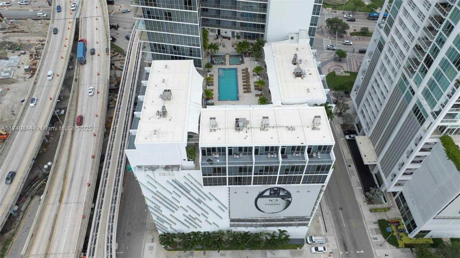 Small Image of 1100 BISCAYNE BLVD #4404, Miami Number 34